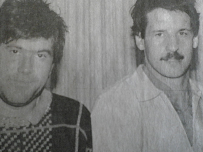 Patrick ISSERTINE et Roger BONNARDEL le visage marqué par la fatigue aprés leur victoire en 1989