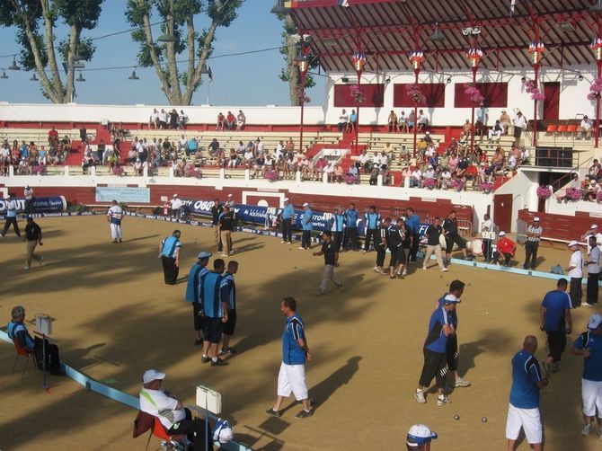 Dimanche 8h , LES ARENES de SOUSTONS Dimanche 8h , LES ARENES de SOUSTONS