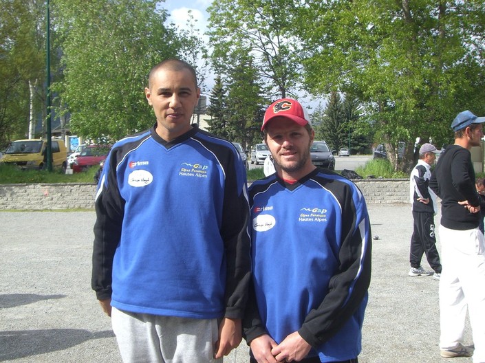 Jérémy et Sébastien ancien vainqueurs de l'épreuve aussi mais peut être deja au siècle dernier !