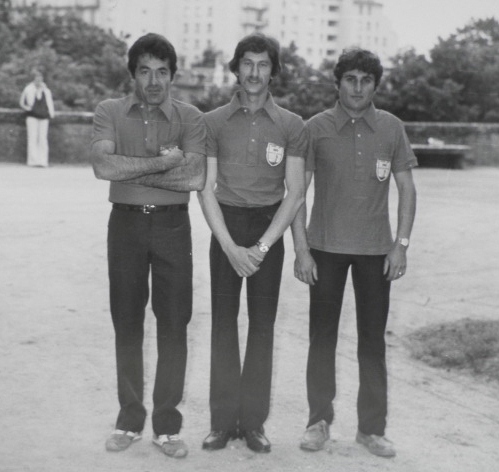 La traditionnelle photo de début de Championnat pour Guy , Jules et Joël