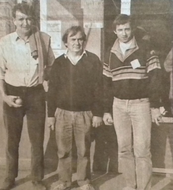 Les Laragnais Jeannot Audibert (qui nous a quitté en 2012) Coco Moullet et Alain Vial Les Laragnais Jeannot Audibert (qui nous a quitté en 2012) Coco Moullet et Alain Vial