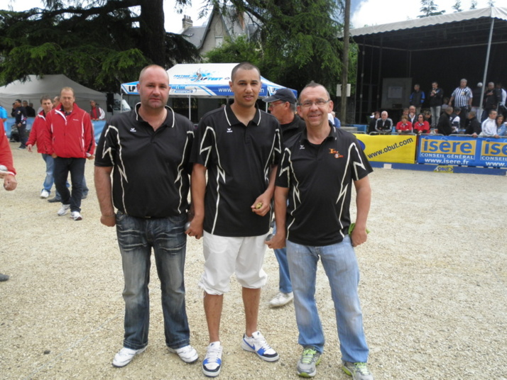 Calou , Bében et Jeannot avant leur 8éme de finale Calou , Bében et Jeannot avant leur 8éme de finale