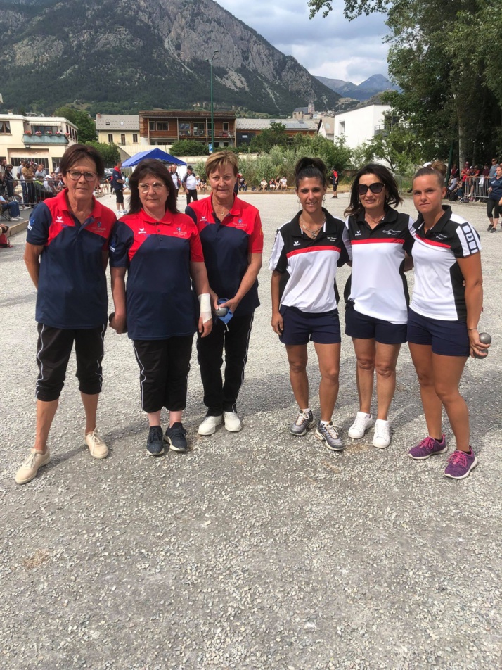 Qualifiées en demi-finales du Championnat Départemental Triplettes Féminins Qualifiées en demi-finales du Championnat Départemental Triplettes Féminins
