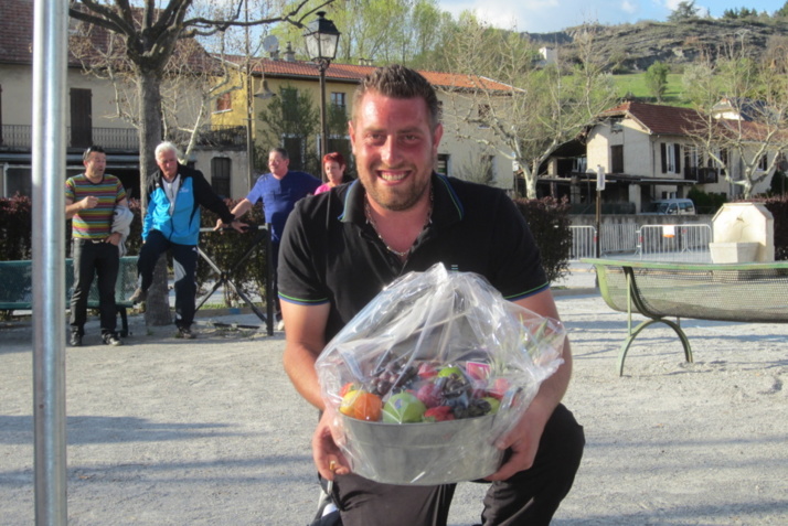 INDIVIDUEL TALLARD: Fabien DEVEZEAUD Champion départemental 2014 INDIVIDUEL TALLARD: Fabien DEVEZEAUD Champion départemental 2014