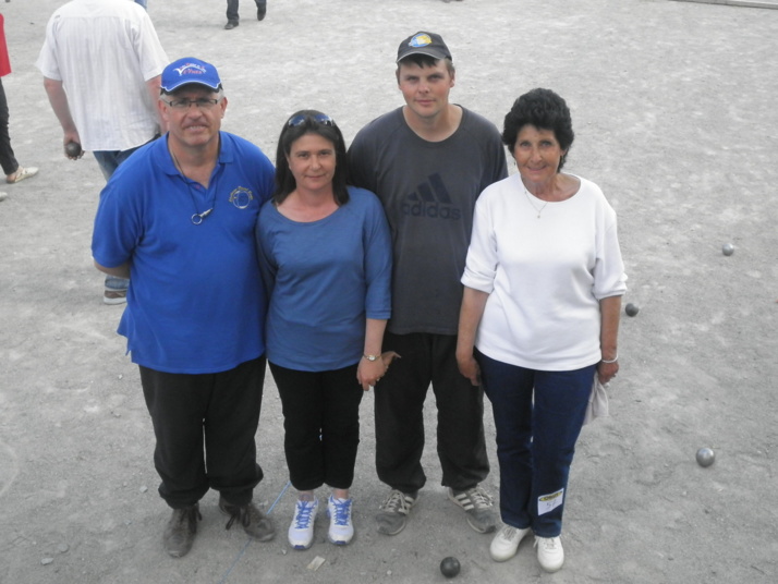 EMBRUN régne sur le Doublette Mixte 2014 EMBRUN régne sur le Doublette Mixte 2014