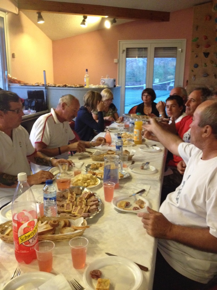 Inter club - Une belle soirée de pétanque Inter club - Une belle soirée de pétanque