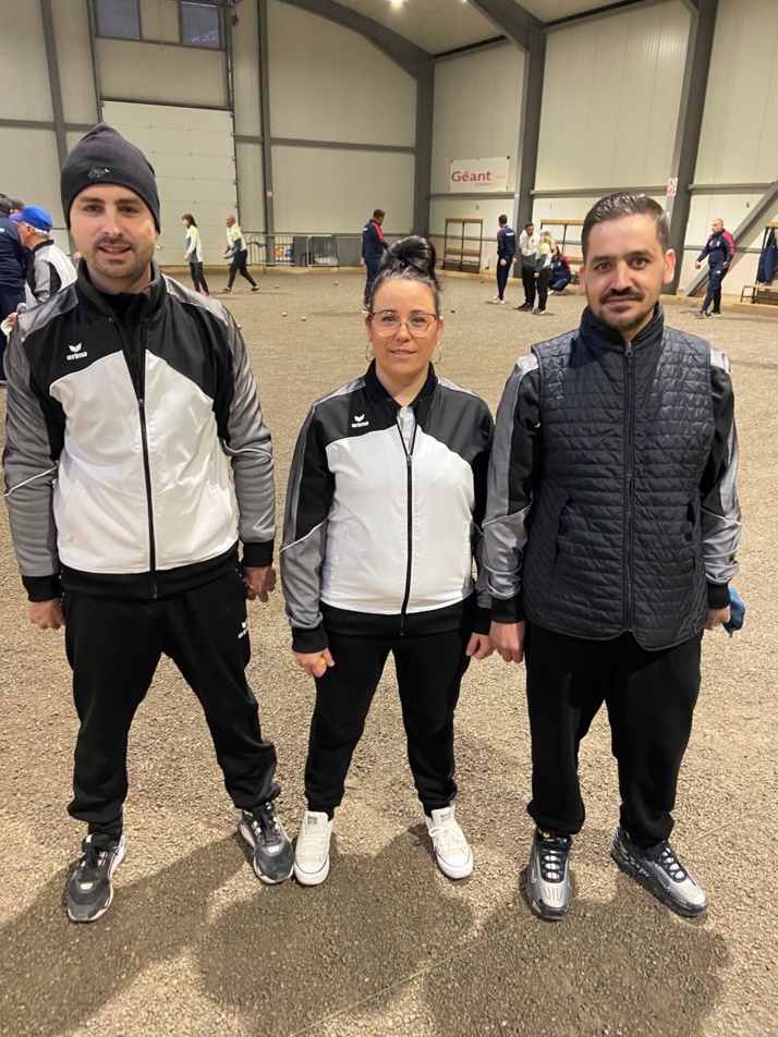 Reprise 8ème de finale du Championnat Triplettes Mixtes Reprise 8ème de finale du Championnat Triplettes Mixtes