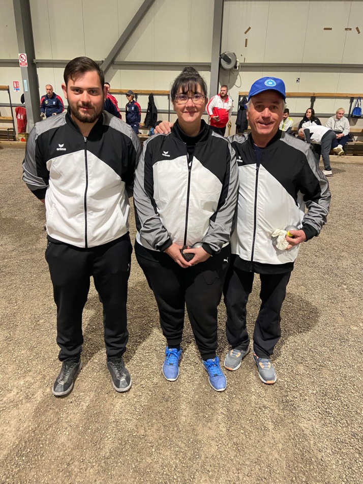 Reprise 8ème de finale du Championnat Triplettes Mixtes Reprise 8ème de finale du Championnat Triplettes Mixtes