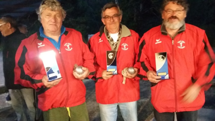 Championnat Départemental Triplettes vétérans le 19 mai à Guillestre Championnat Départemental Triplettes vétérans le 19 mai à Guillestre